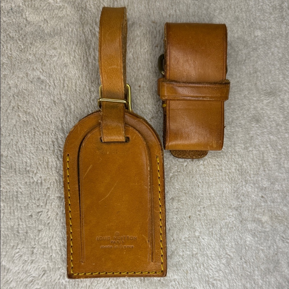 Vintage Louis Vuitton Luggage Tag and Poignier in Vachetta Leather (13D)